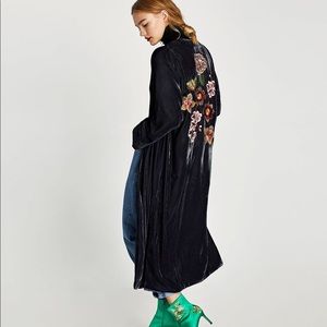 Like New Zara Velvet Embroidered Caftan Sz M